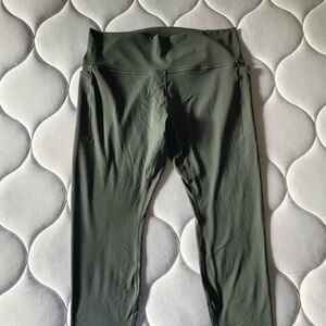 Athleta Green Leggings Sleek Stretchy Design